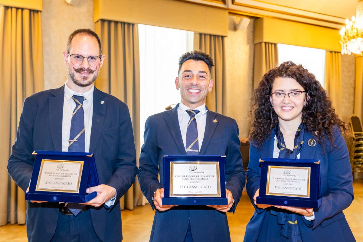 Cristian Russomanno è il miglior sommelier della Lombardia 2025 per Ais Cristian Russomanno è il miglior sommelier della Lombardia 2025 per Ais