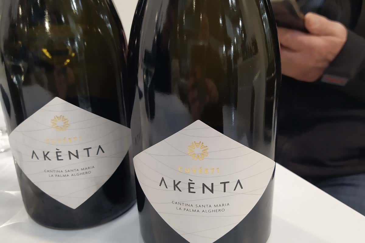 Akènta, lo spumante della Sardegna Akènta, lo spumante della Sardegna