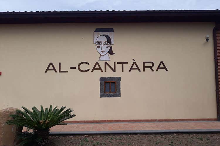 La cantina Al-Cant&agrave;ra di Pucci Giuffrida Liol&agrave; Ullarall&agrave;, rosso di Al-Cant&agrave;ra: 999 bottiglie al gusto di Sicilia