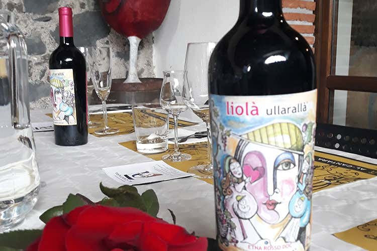 La bottiglia artistica di Liol&agrave; Liol&agrave; Ullarall&agrave;, rosso di Al-Cant&agrave;ra: 999 bottiglie al gusto di Sicilia