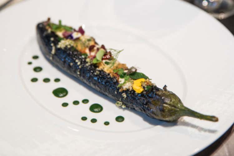 (Al Mandarin Bar & Bistrot Milan il menu si apre a sfiziose proposte)