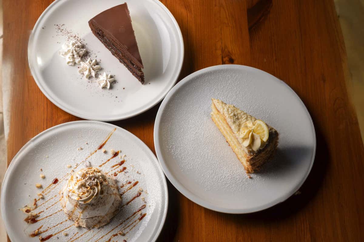 A 60 anni molla le Poste e va a gestire una trattoria: la lezione che il settore non vede