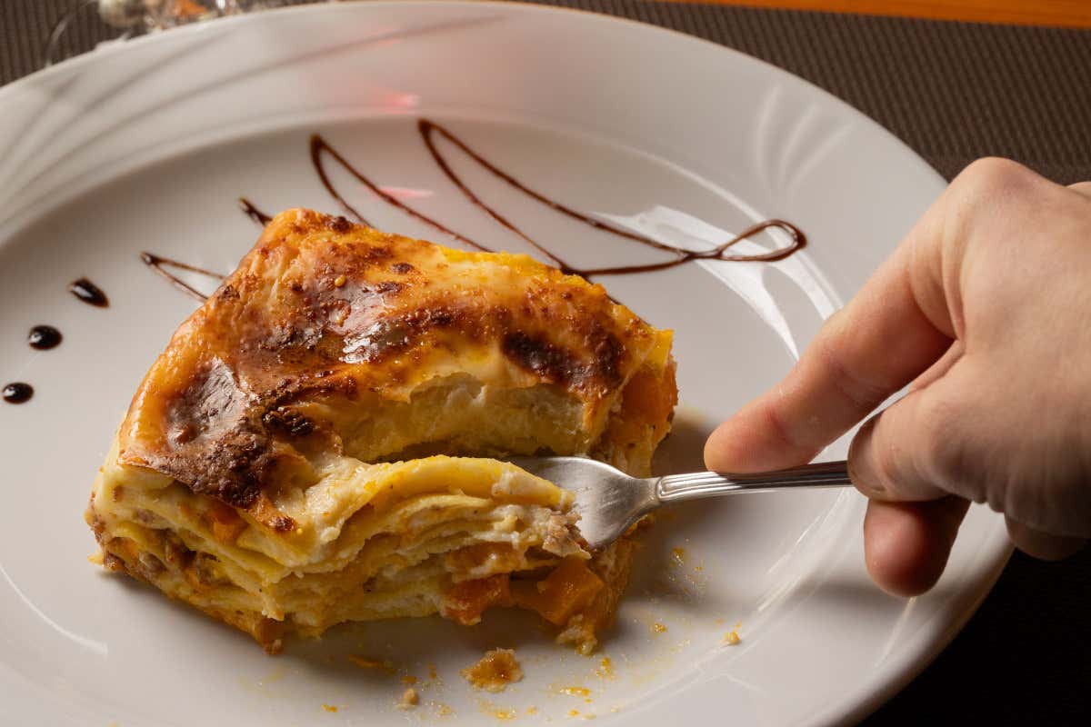 A 60 anni molla le Poste e va a gestire una trattoria: la lezione che il settore non vede