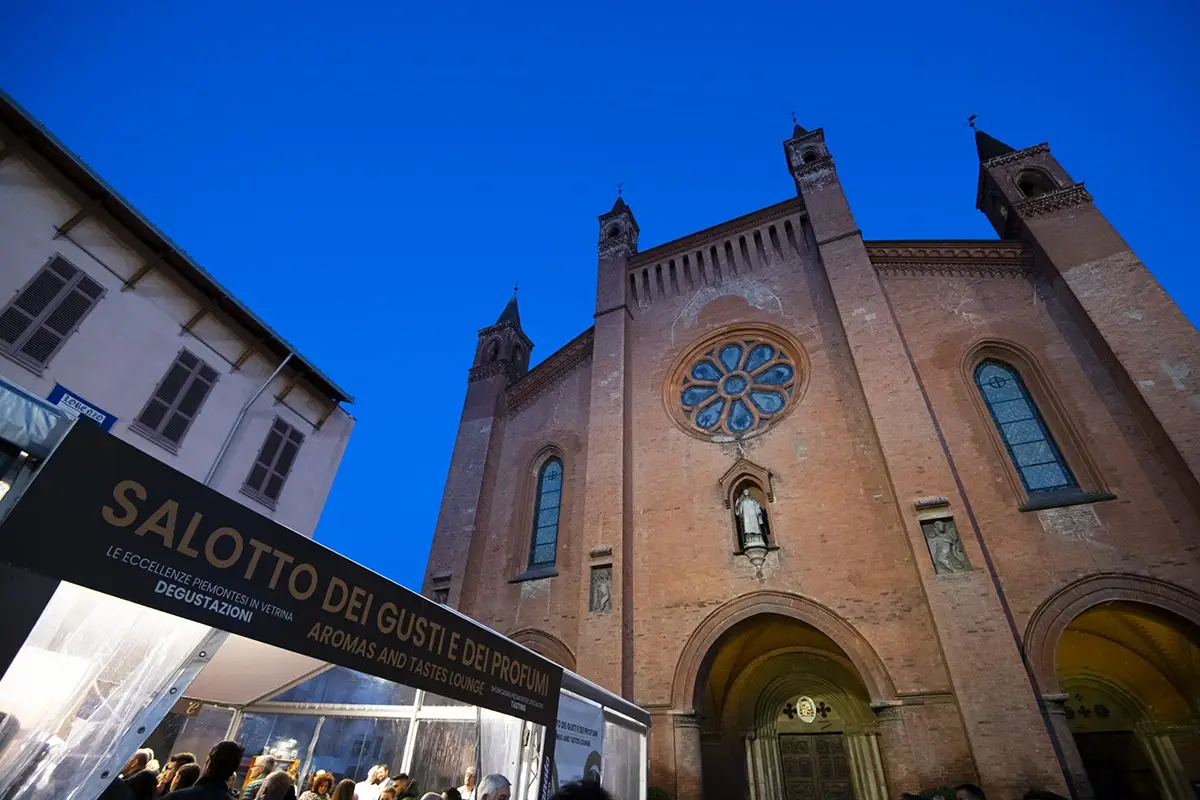 Foto: Giorgio Perottino, Ente Fiera Internazionale del Tartufo Bianco d&rsquo;Alba&nbsp; Alba celebra il tartufo bianco tra gusto e sostenibilit&agrave;