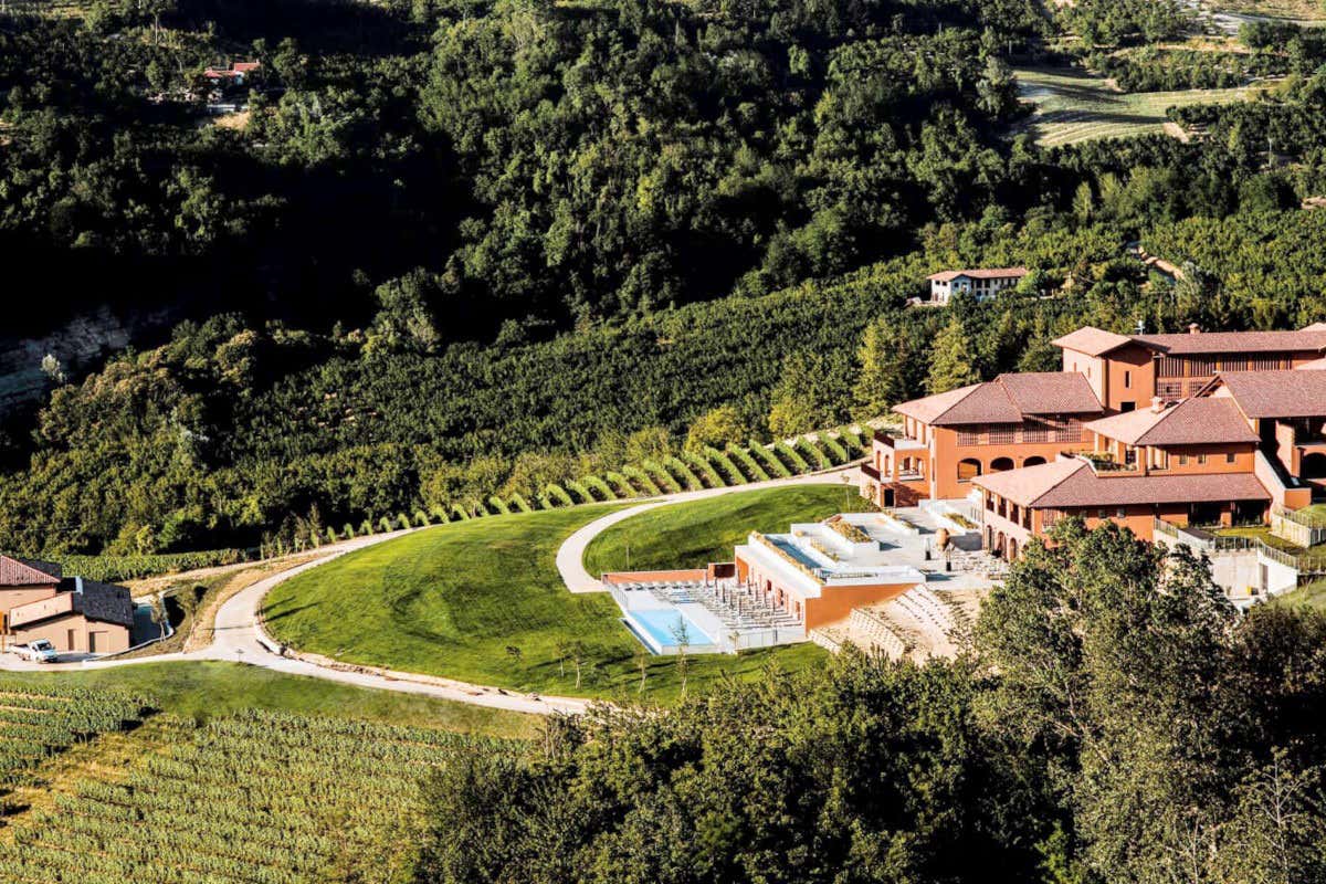 Casa di Langa Autunno tra le vigne: le tenute più belle per un weekend di charme e brindisi