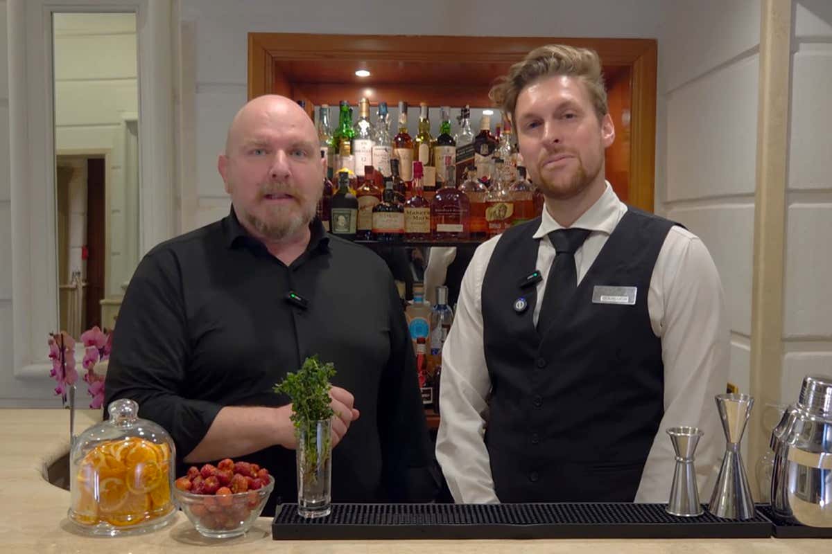Il drink che unisce Capri e Roma: l’infusione che nasce da quattro botaniche Il drink che unisce Capri e Roma: l’infusione che nasce da quattro botaniche