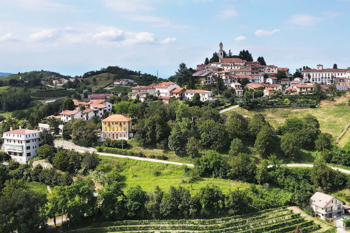 Albugnano  Turismo ed enogastronomia: apre l'Enoteca regionale dell'Albugnano