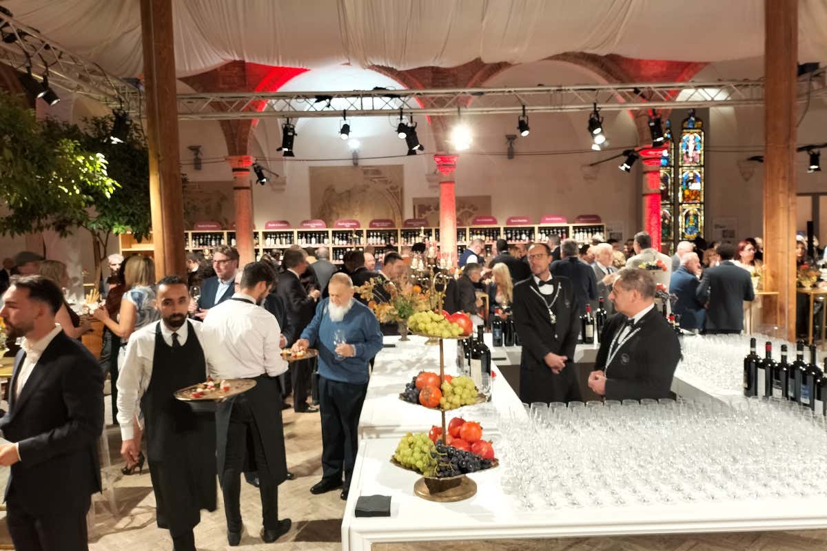Brunello di Montalcino, oltre 2mila partecipanti per la 34ª edizione dell’evento Brunello di Montalcino, oltre 2mila partecipanti per la 34ª edizione dell’evento