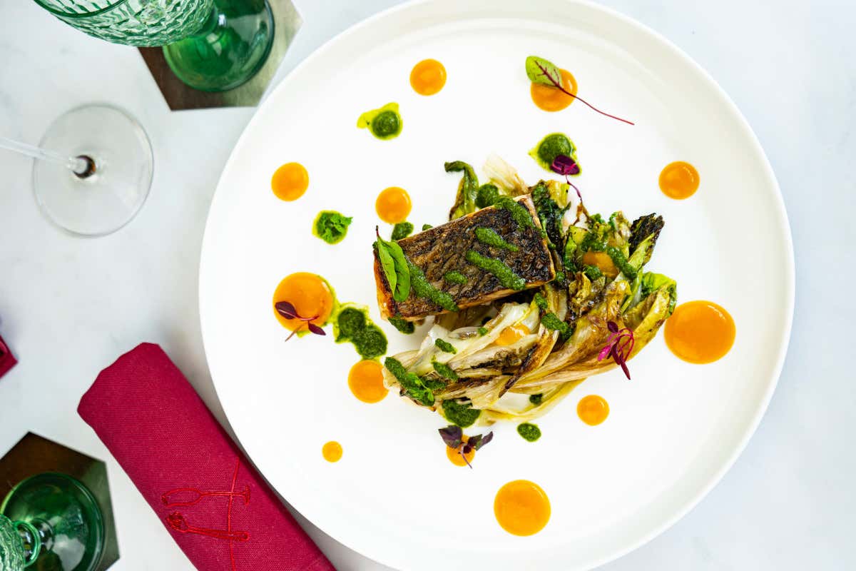 Ion Koman porta la sua arte al ristorante milanese di Alessandro Borghese