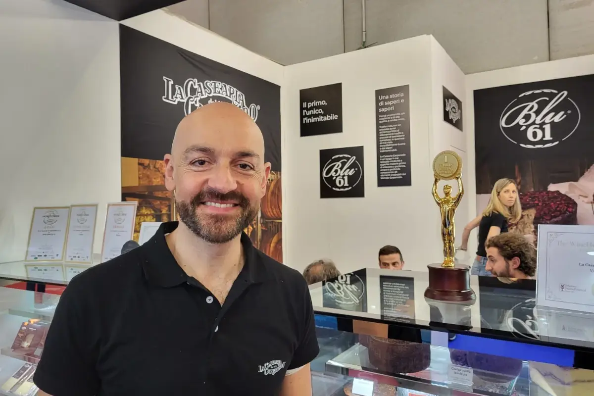 Alessandro Carpenedo&nbsp; Casearia Carpenedo, medaglia d'oro di formaggi affinati
