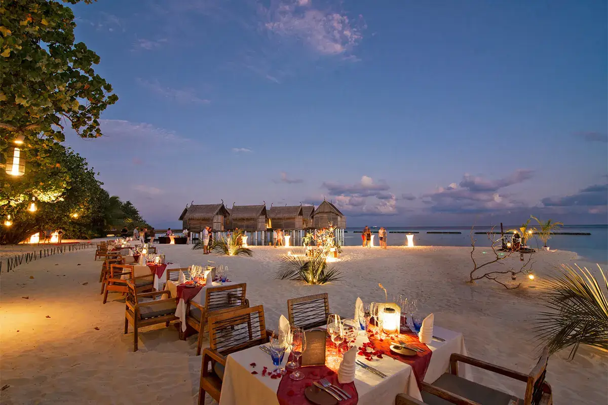 Alizee, il ristorante &agrave; la carte del Constance Moofushi Cucina made in Italy ai tropiciAlessandro Borghese alle Maldive
