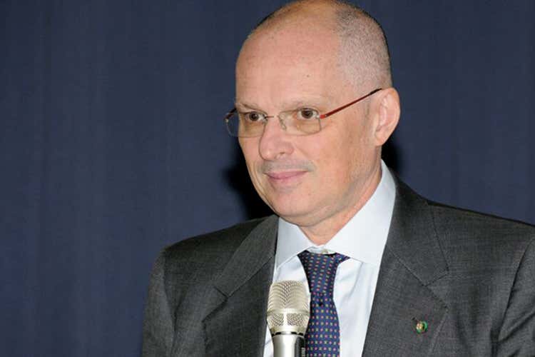 Walter Ricciardi - L'allarmismo della politica uccide più del coronavirus