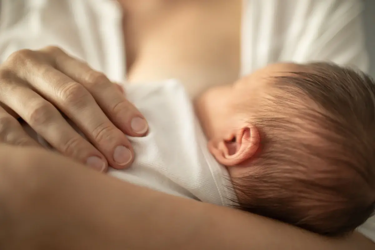  Integratori durante l&rsquo;allattamento: sono utili e sicuri?