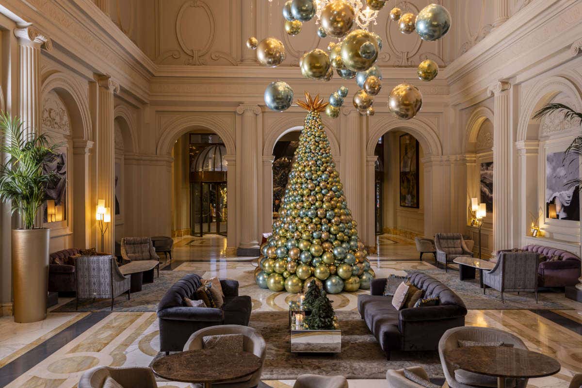 I migliori allestimenti natalizi 2024 degli hotel: Tivoli Palazzo Gaddi I migliori allestimenti natalizi 2024 degli hotel: Tivoli Palazzo Gaddi