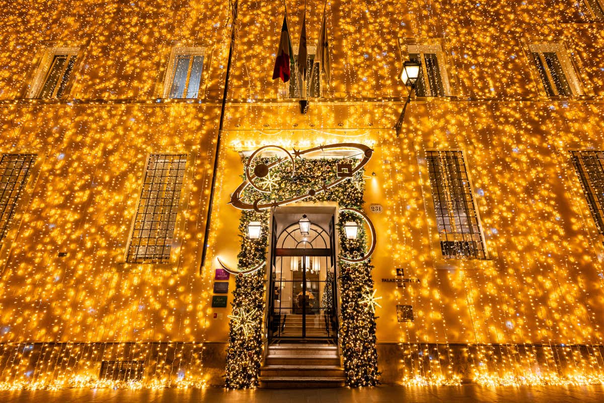 I migliori allestimenti natalizi 2025 degli hotel: Il Borro I migliori allestimenti natalizi 2025 degli hotel: Il Borro