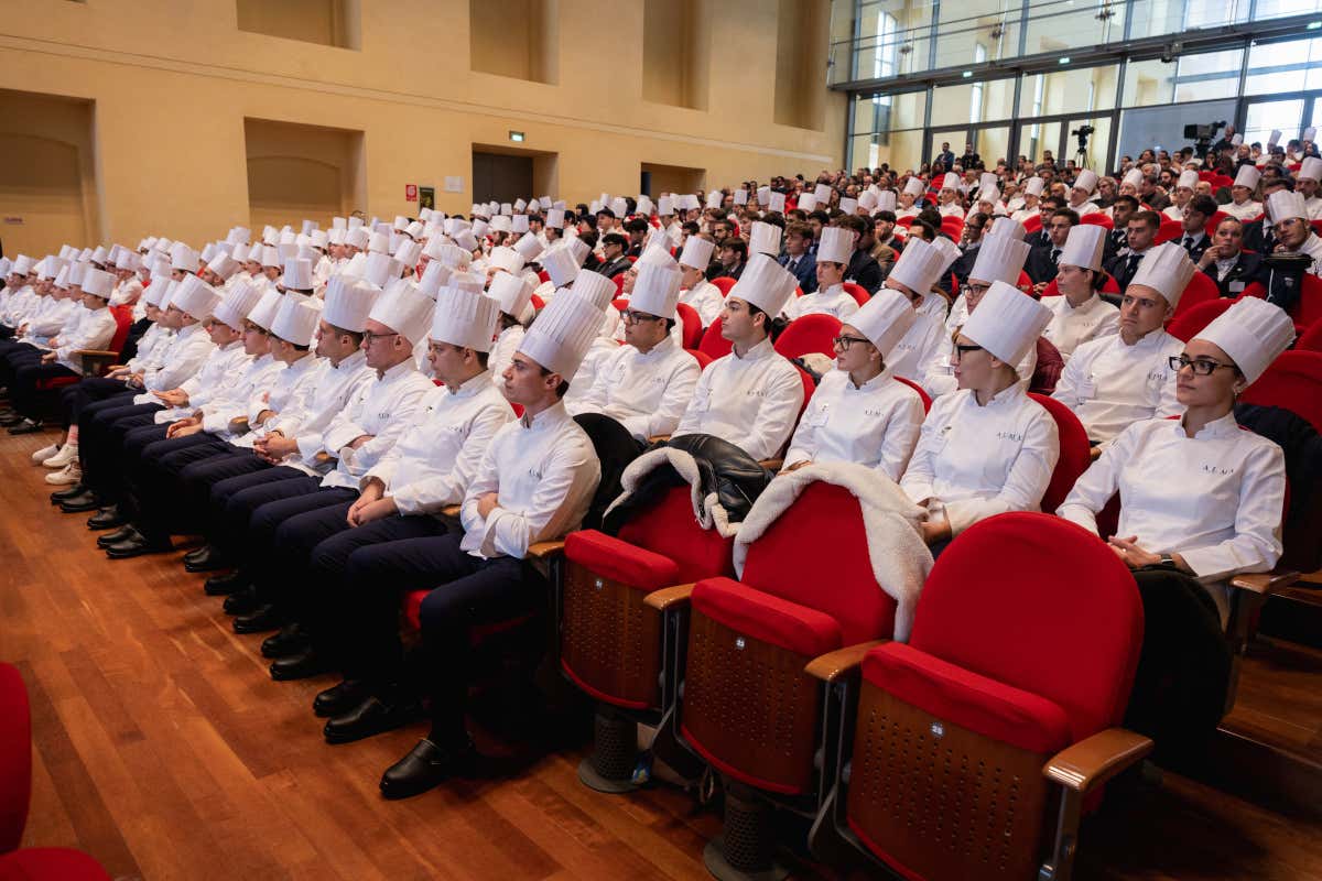 Alma inaugura l’anno accademico con un premio a chef Ferran Adrià Alma inaugura l’anno accademico con un premio a chef Ferran Adrià