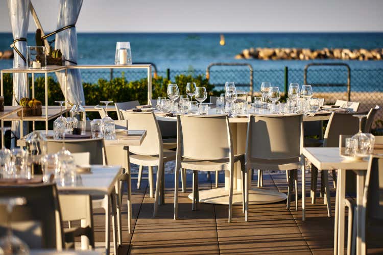 Un’estate… Almare di Fano Un’estate… Almare di Fano