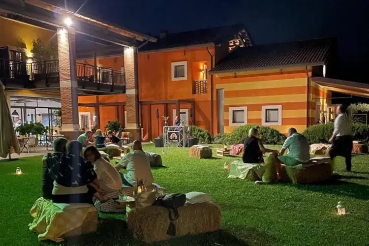 L'estate sul Garda da Almavite: musica, gusto e voglia di stare insieme