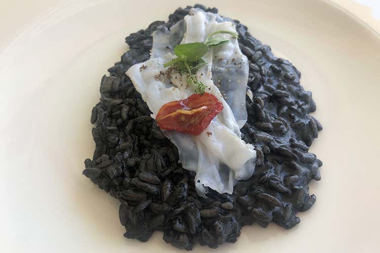 Un piatto dello chef - Pesce fresco e stranieri al Forte Alpemare riparte alla grande