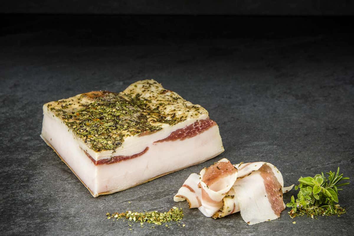 Lardo alle erbe dell'Arco Alpino