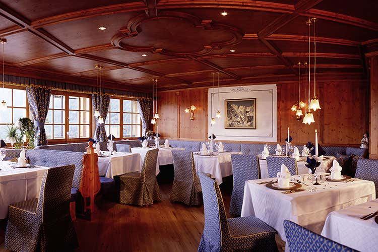 Panoramastube (Alpin Panorama Hotel Hubertus Il brivido di nuotare nel vuoto)