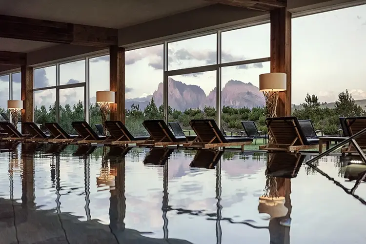 Relax all&rsquo;Alpina Dolomites Yoga e meditazione in vacanza? Ecco gli indirizzi pi&ugrave; spettacolari