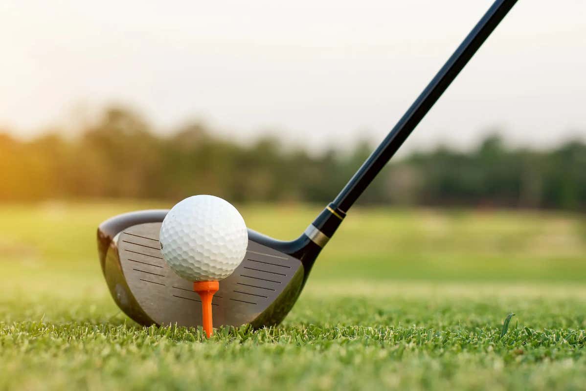 E poi, lo sport Alpin Royal, benessere e divertimento per chi ama stare in compagnia E poi, lo sport Alpin Royal, benessere e divertimento per chi ama stare in compagnia