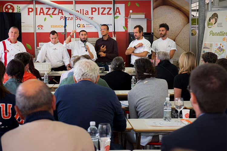 (Alta formazione con Le 5 Stagioni A Cheese pizzaioli a confronto) (Alta formazione con Le 5 Stagioni A Cheese pizzaioli a confronto)