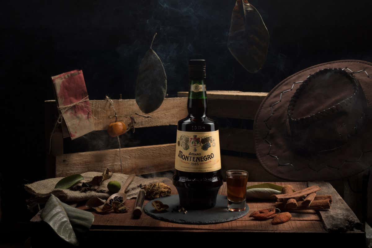 Dal tramezzino ai biscotti Saiwa: D'Annunzio, “il Vate” della pubblicità italiana