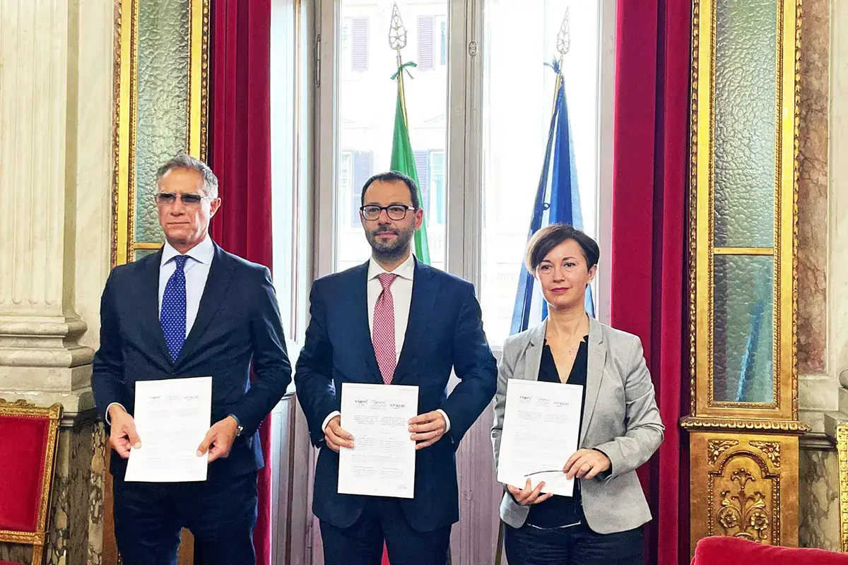 Dharmesh Mehta, Stefano Patuanelli e Mariangela Marseglia Mipaaf e Amazon, un accordo contro l'italian sounding