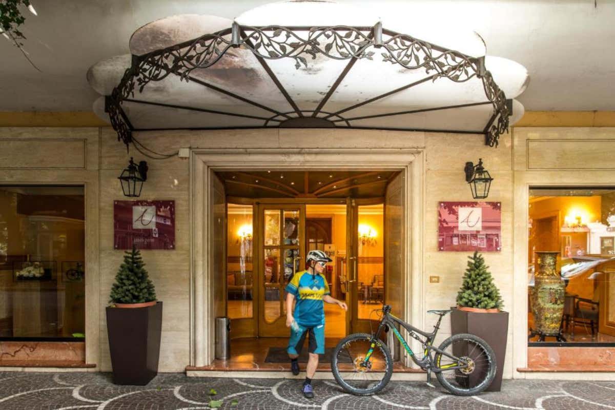 Dalla spa ai borghi fino a mare e montagna: la vacanza a 360° all'Ambasciatori Place Dalla spa ai borghi fino a mare e montagna: la vacanza a 360° all'Ambasciatori Place