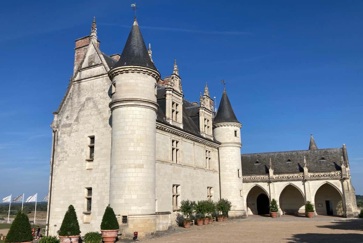 Il castello di Amboise Viaggio ad Amboise, angolo di Loira dove morì Leonardo Il castello di Amboise Viaggio ad Amboise, angolo di Loira dove morì Leonardo