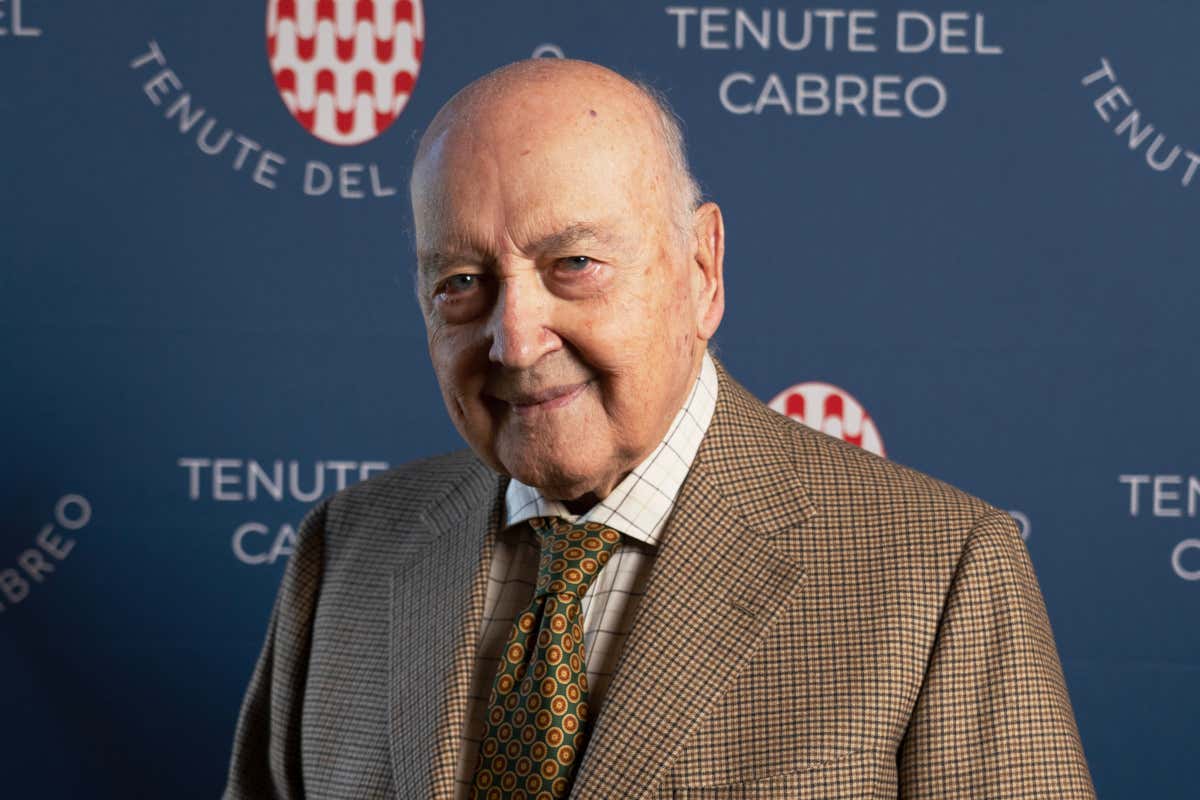 Ambrogio Folonari: sei generazioni di imprenditoria del vino in un libro Ambrogio Folonari: sei generazioni di imprenditoria del vino in un libro