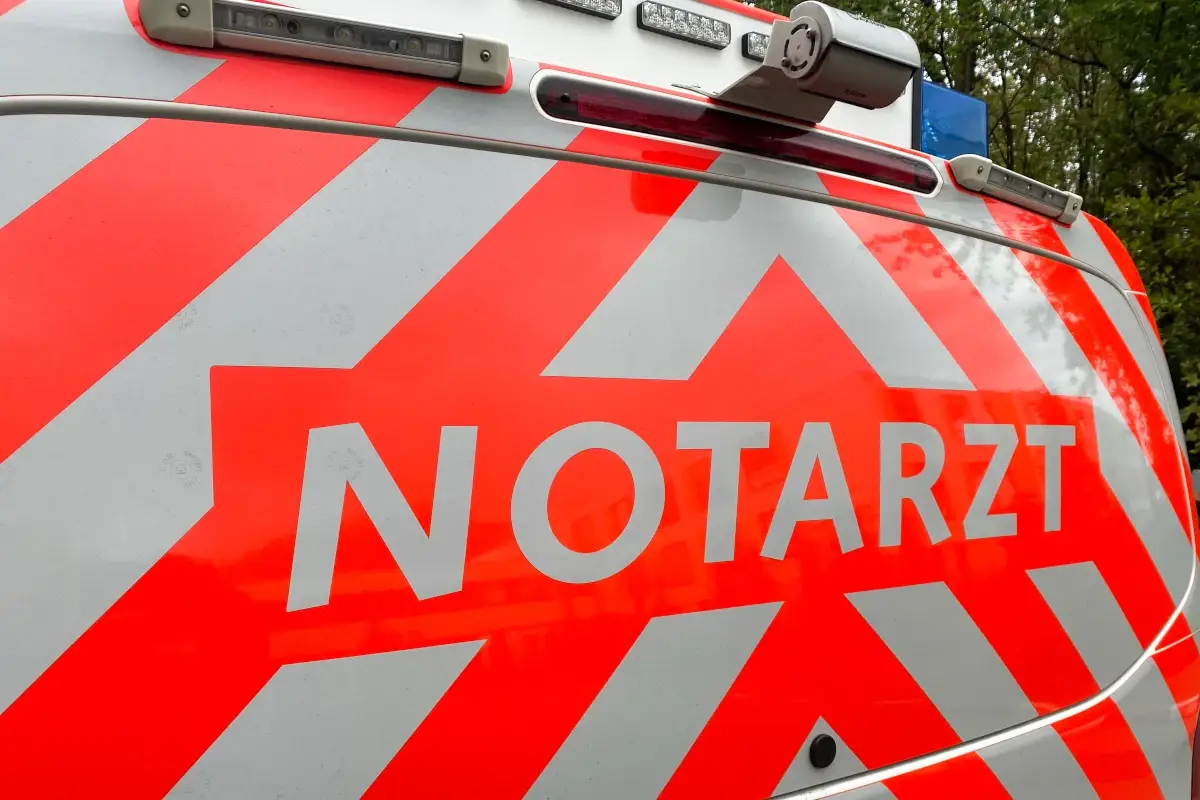 Tragedia in vacanza: bambina italiana di 7 anni muore travolta da una statua
