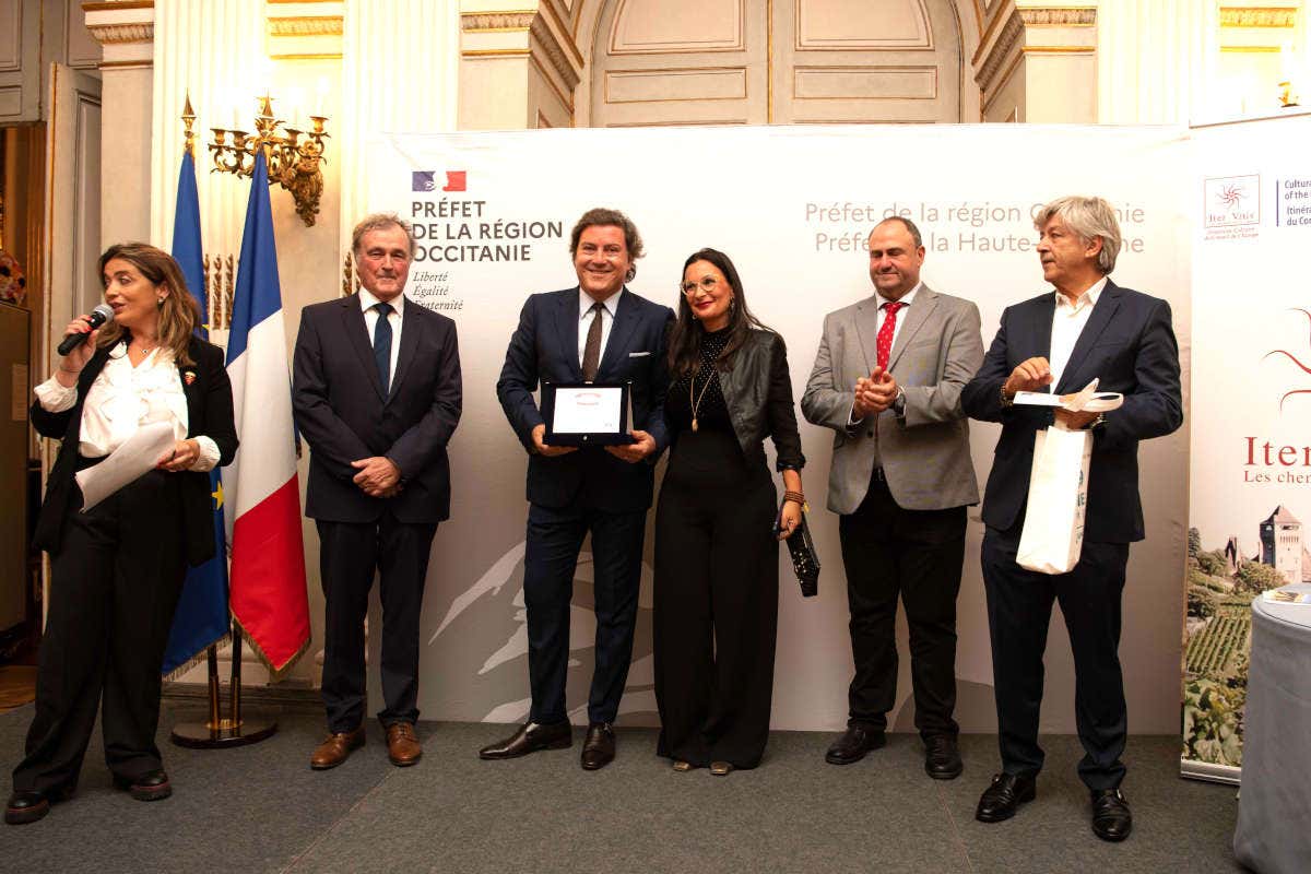 Carlos Veloso dos Santos ritira l'award per il progetto&nbsp; Amorim Wine Vision amorim
