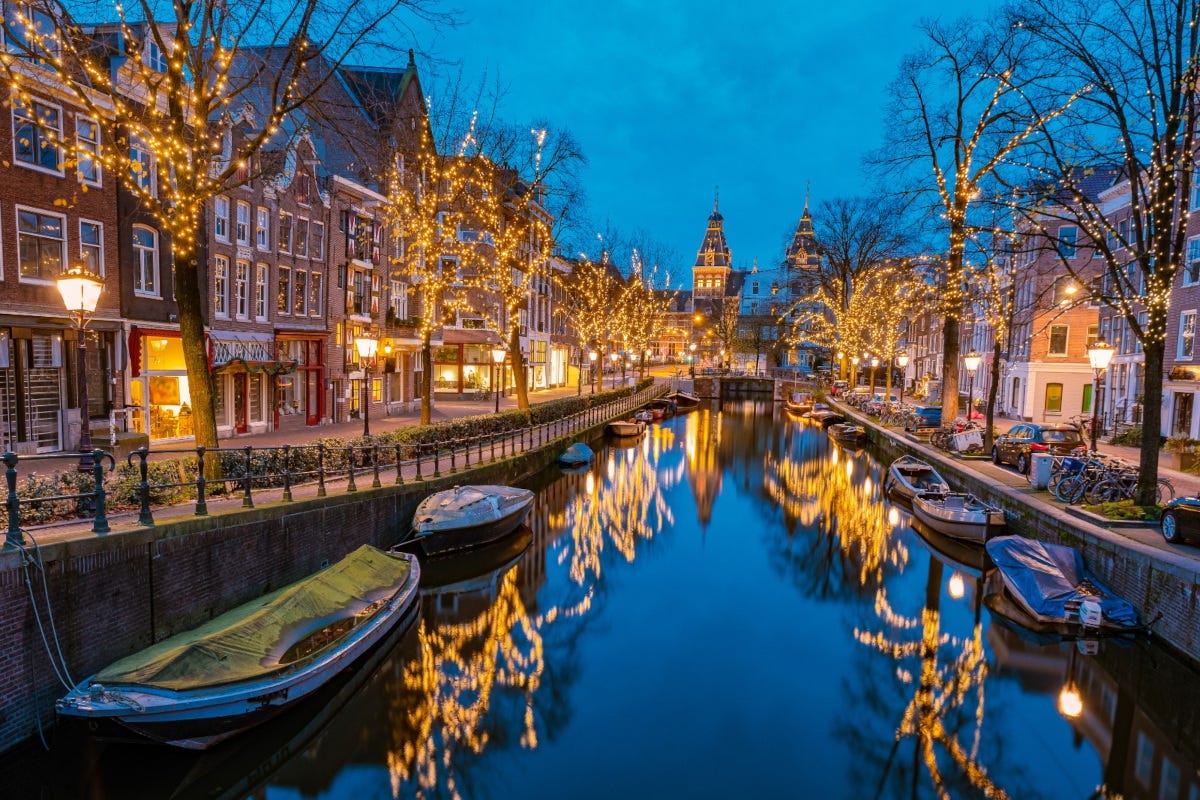 Natale ad Amsterdam Dove andare per le vacanze di Natale? Per ogni sogno una destinazione