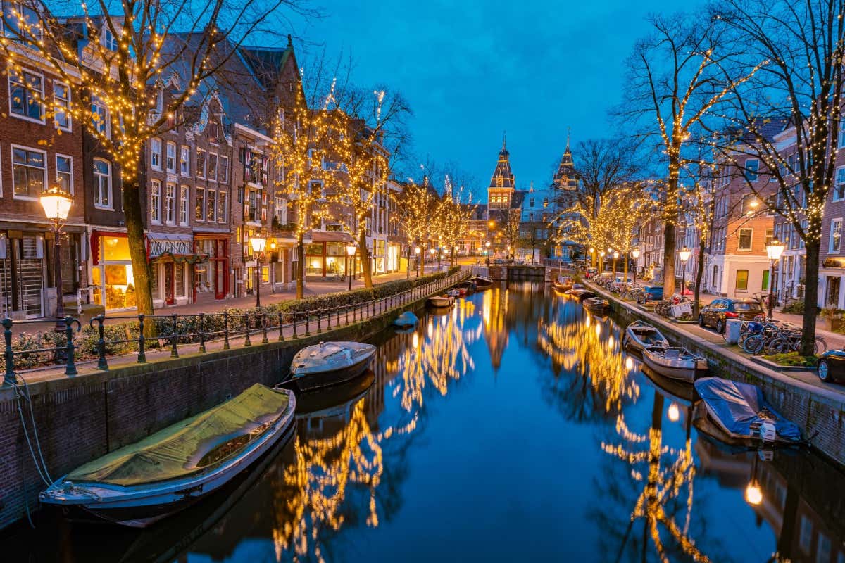 Natale ad Amsterdam Dove andare per le vacanze di Natale? Per ogni sogno una destinazione Natale ad Amsterdam Dove andare per le vacanze di Natale? Per ogni sogno una destinazione