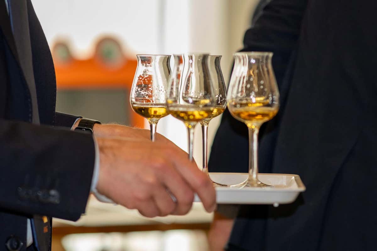 Grappa, brandy e gin protagonisti: i vincitori dell’Alambicco d’Oro Anag 2026