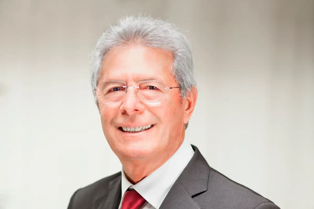 Angelo Maci, fondatore di Cantine Due Palme Cantine Due Palme premiata come miglior cantina cooperativa dell&rsquo;anno