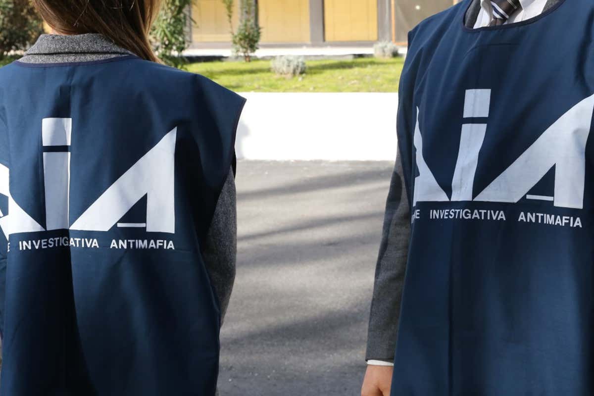 Braccianti sfruttati nei campi del Sud: scattano dodici arresti