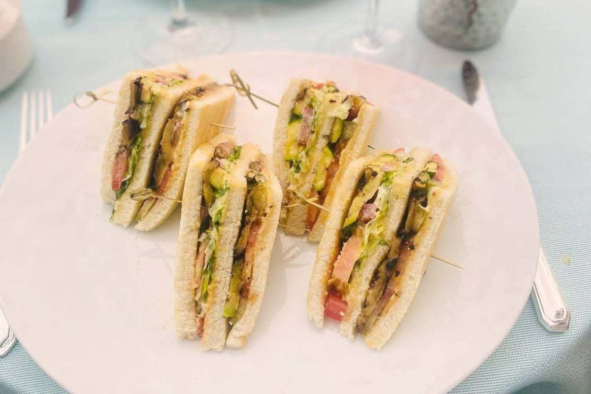 Aperitivo di lusso: come gli hotel reinventano il rituale più amato Aperitivo di lusso: come gli hotel reinventano il rituale più amato