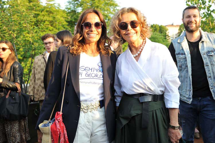 (Aperitivo e cena con panorama Tiziana Fausti apre la sua Terrazza)