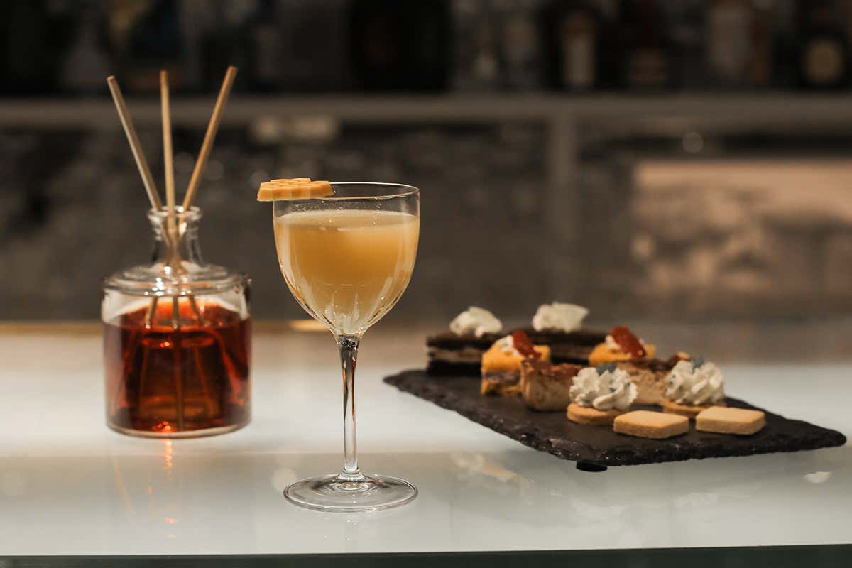 L'esperienza intensa offerta da un aperitivo olfattivo Olfatto: il naso va allenato