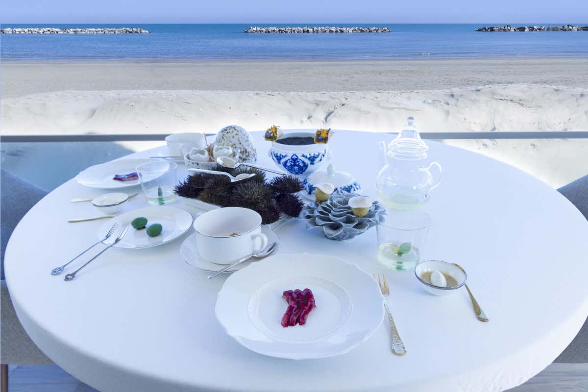 L'aperitivo di benvenuto al ristorante Arcade di Porto San Giorgio 