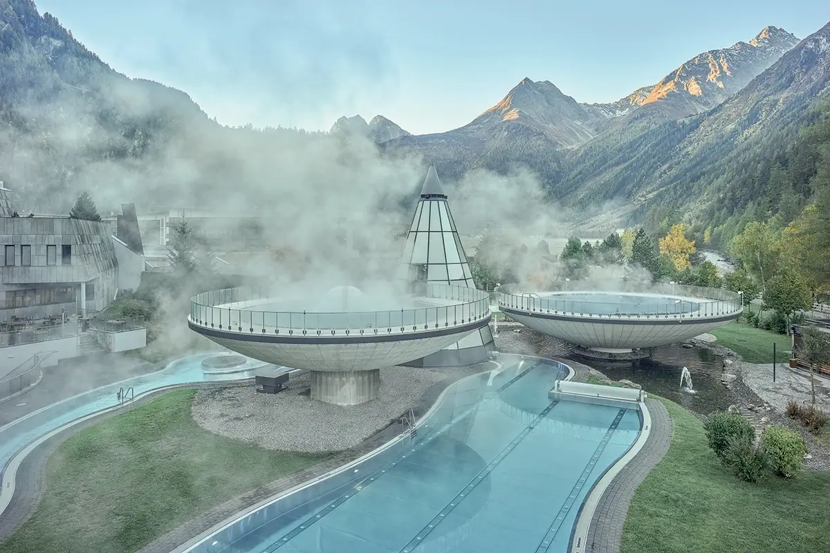 Le terme Aqua Dome circondato dalle vette, immerse nella natura L’altra faccia della natura alpina? Ecco cosa fare di diverso in montagna