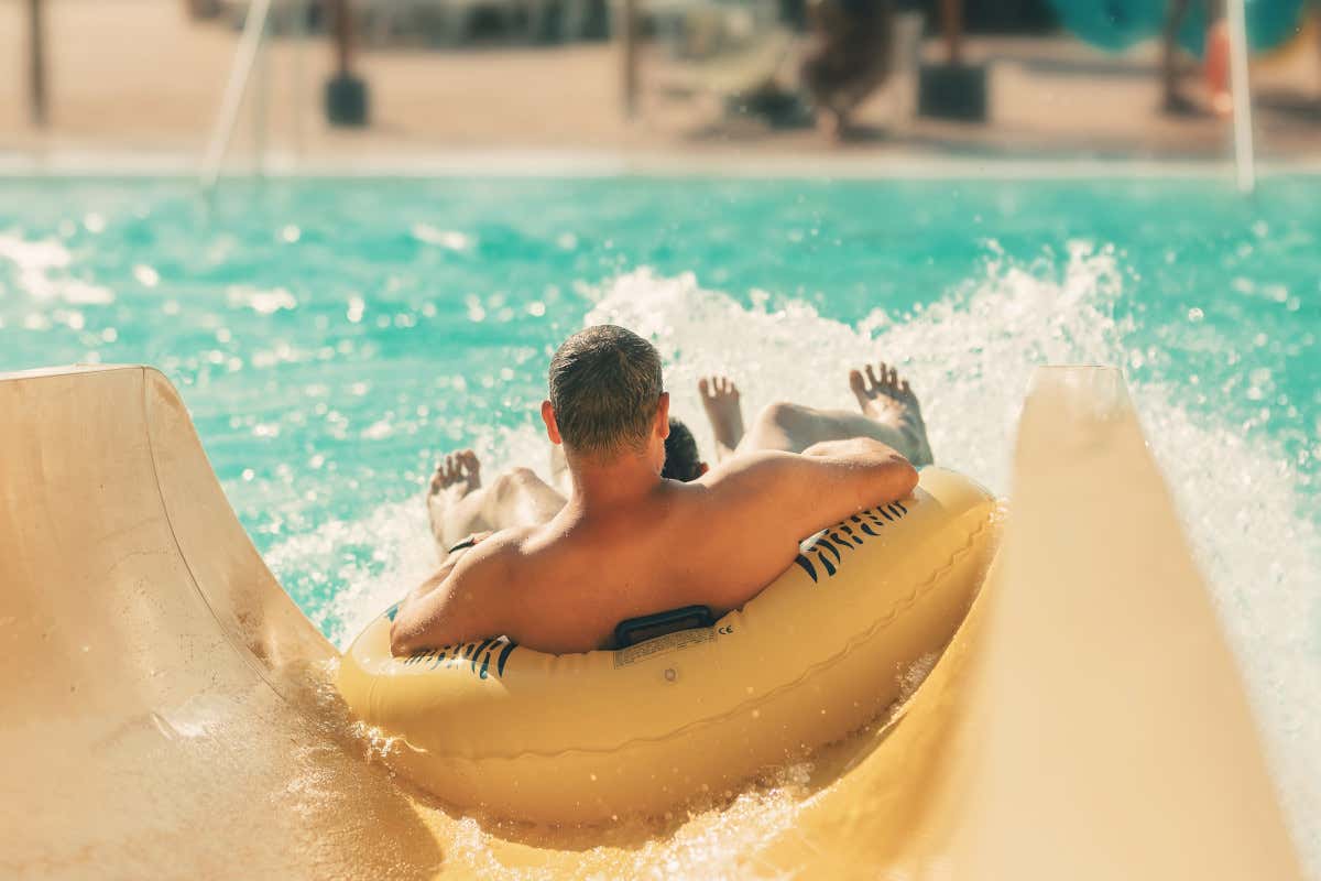 Cerchi divertimento e relax? Ecco 5 parchi acquatici da non perdere in Italia