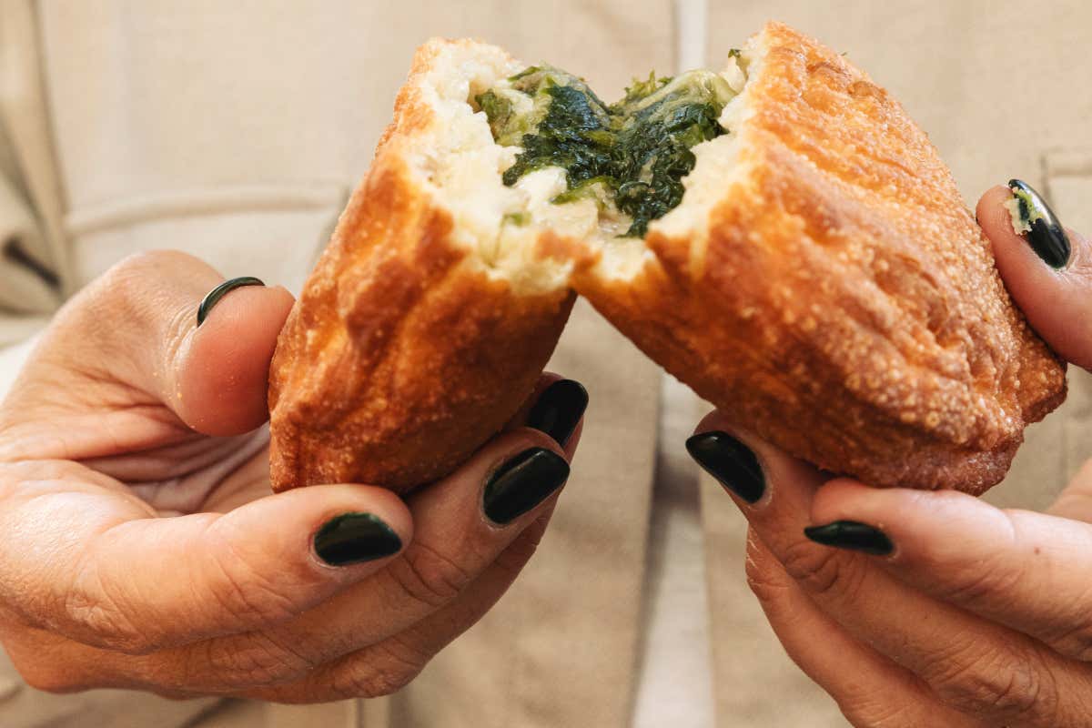 Una versione del pane adatta alla primavera, con erbe aromatiche