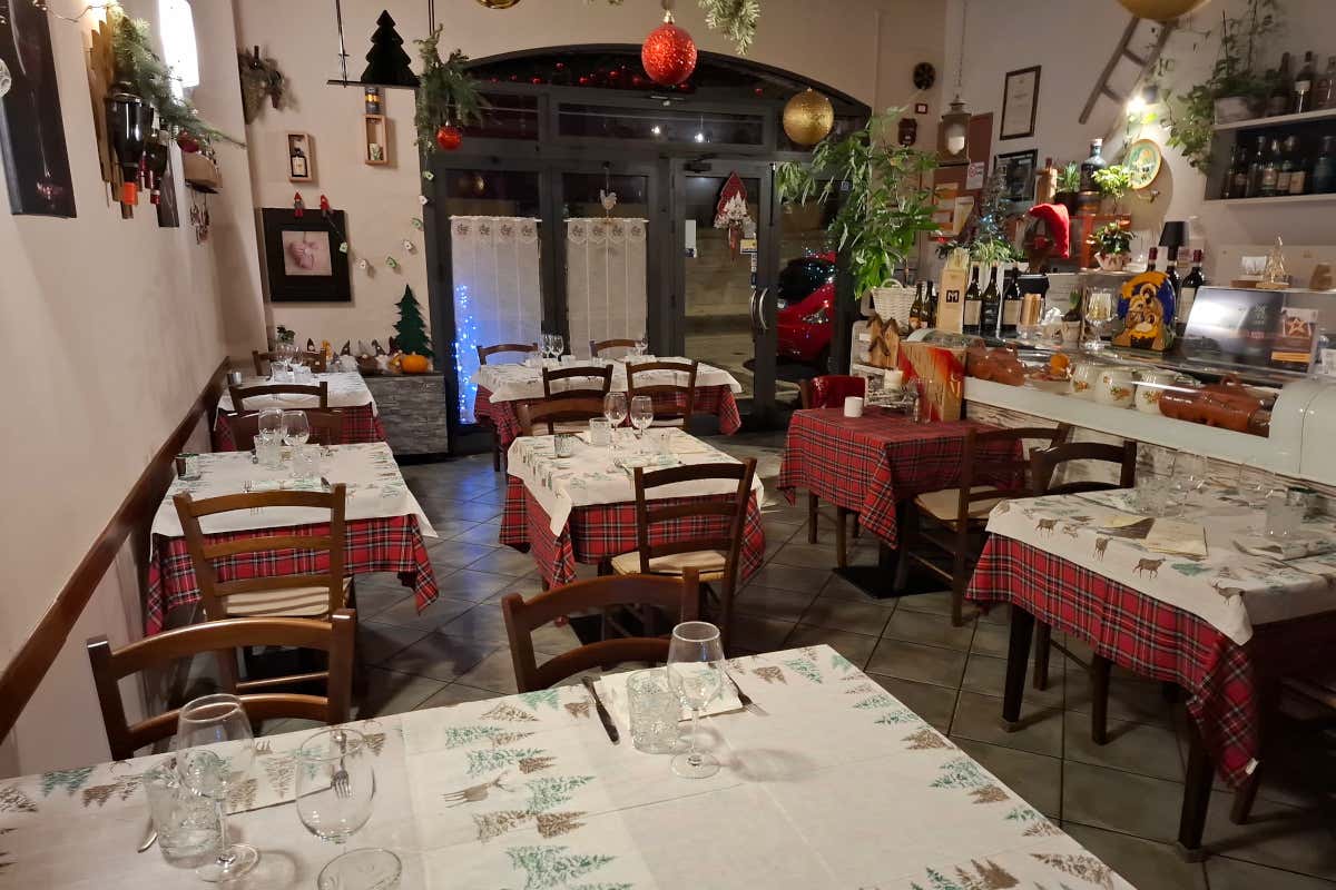 Una sala del ristorante I Piaceri di Lucrezia di Ferrara