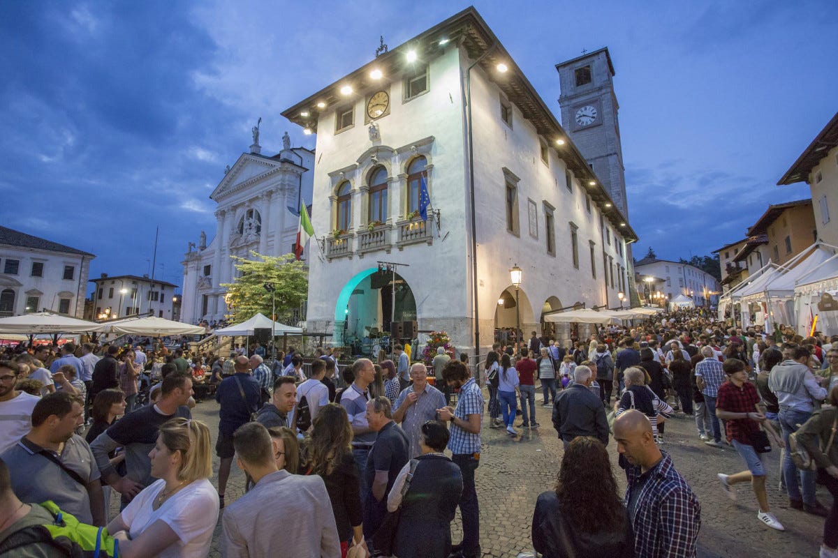 Aria di festa, dal 30 giugno a 3 luglio a San Daniele del Friuli Aria di Festa: dal 30 giugno al 3 luglio l’evento dedicato al Prosciutto San Daniele