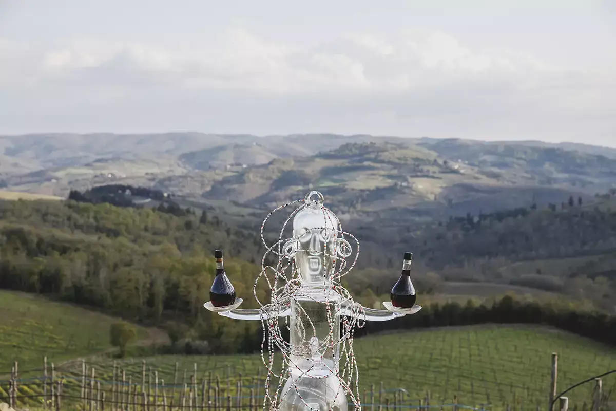 Tenuta Casenuove &egrave; un'esposizione d'arte a cielo aperto Tenuta Casenuove tra arte e vino